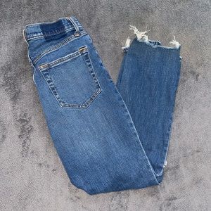 Women’s Abercrombie & Fitch ankle straight ultra high rise size 28